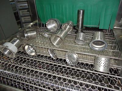 不銹鋼制品除油除銹輸送網(wǎng)帶 價(jià)格、廠家與選購指南